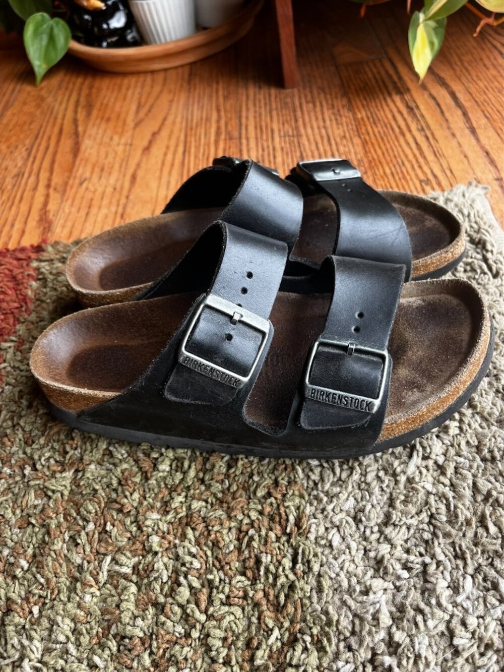 Birkenstock Arizona Sandals (women's size 37) - Picture 2 of 4